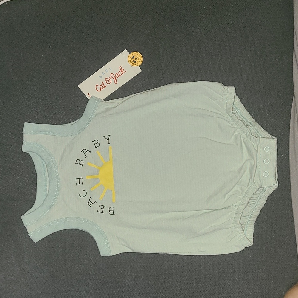 Infant onesie (6-9mon)